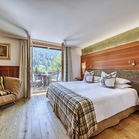 Majestic Hotel Madonna