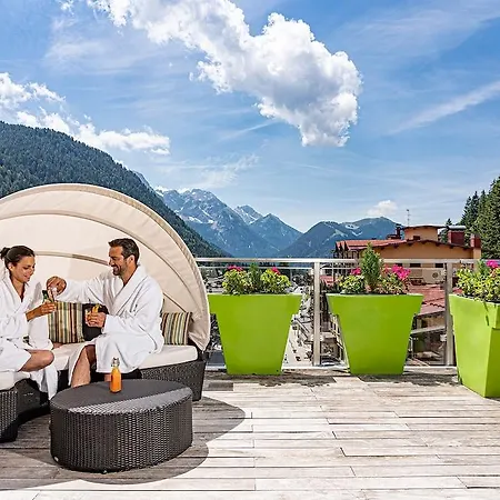 Hotel Majestic Madonna