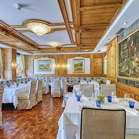 Majestic Hotel 4*